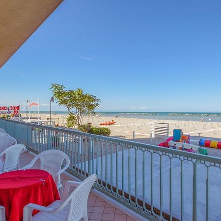 Hotel Majestic Bellaria – Igea Marina Kültér fotó