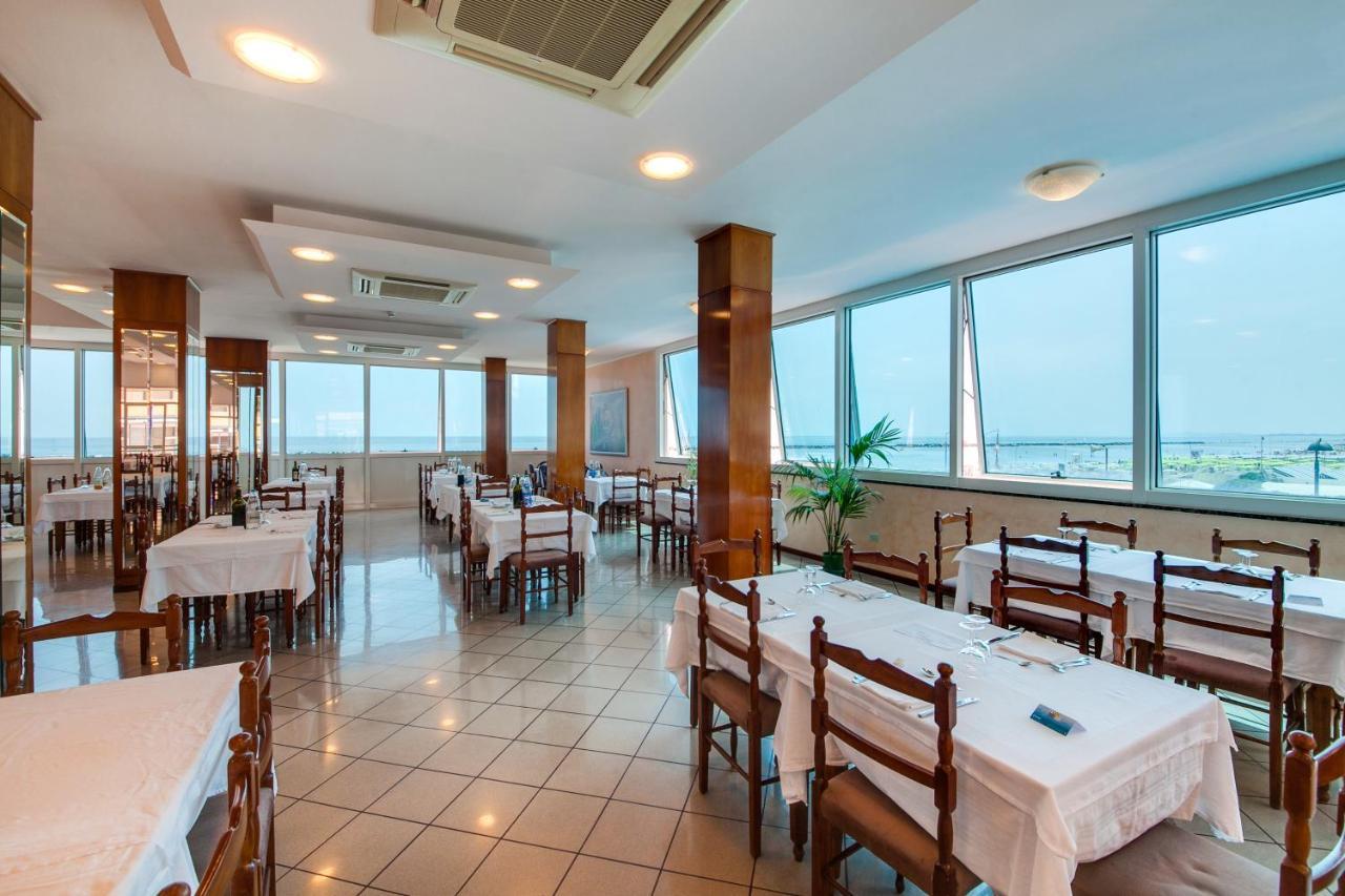 Hotel Majestic Bellaria – Igea Marina Kültér fotó