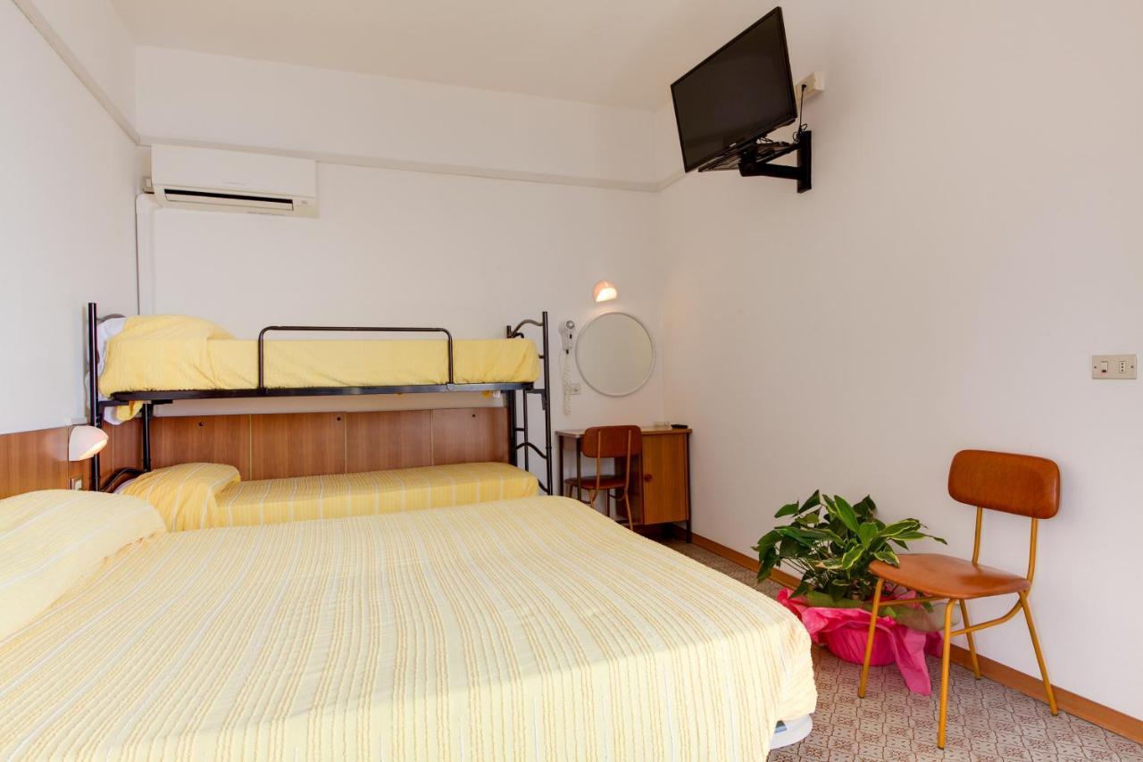 Hotel Majestic Bellaria – Igea Marina Kültér fotó