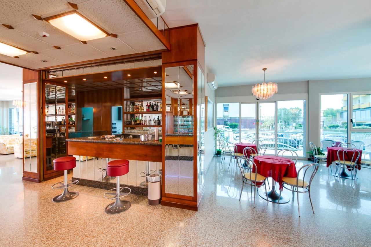 Hotel Majestic Bellaria – Igea Marina Kültér fotó