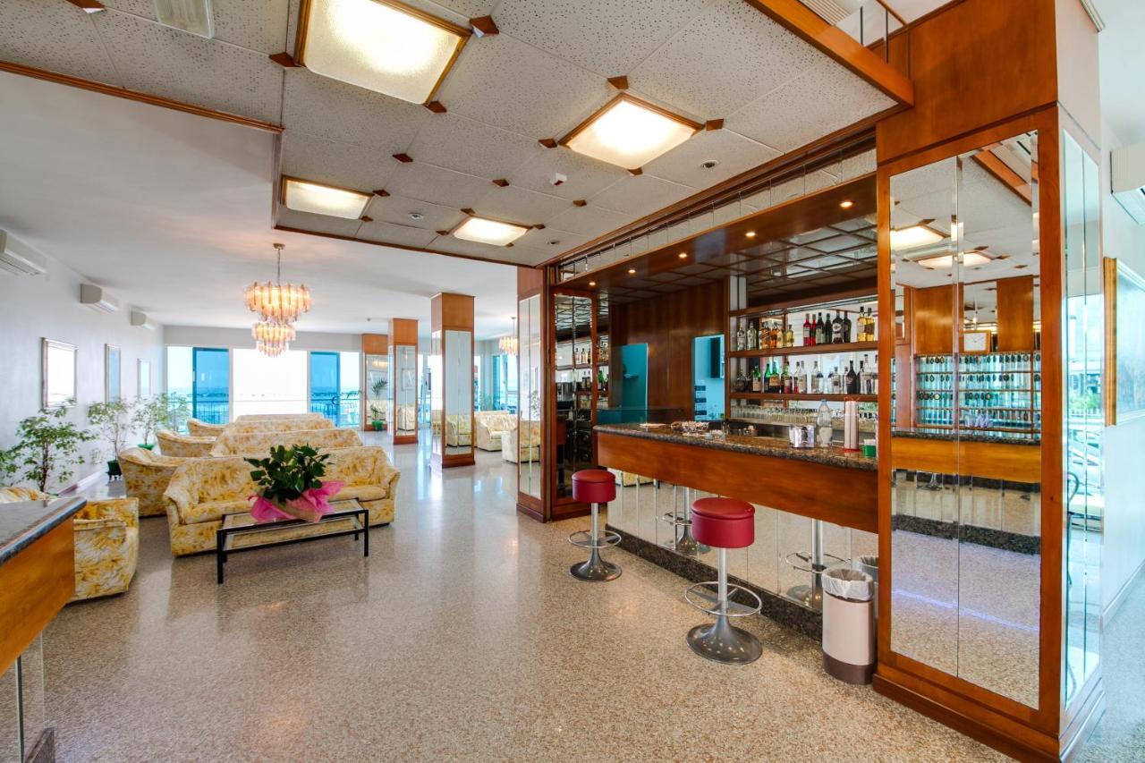 Hotel Majestic Bellaria – Igea Marina Kültér fotó