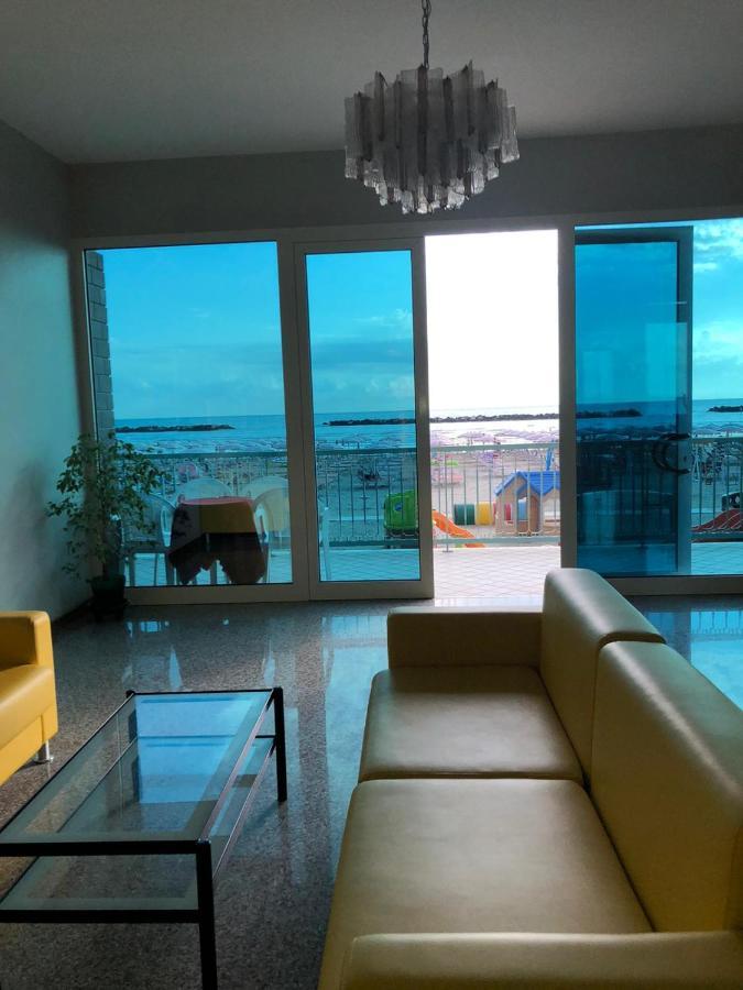 Hotel Majestic Bellaria – Igea Marina Kültér fotó
