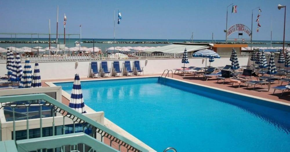 Hotel Majestic Bellaria – Igea Marina Kültér fotó