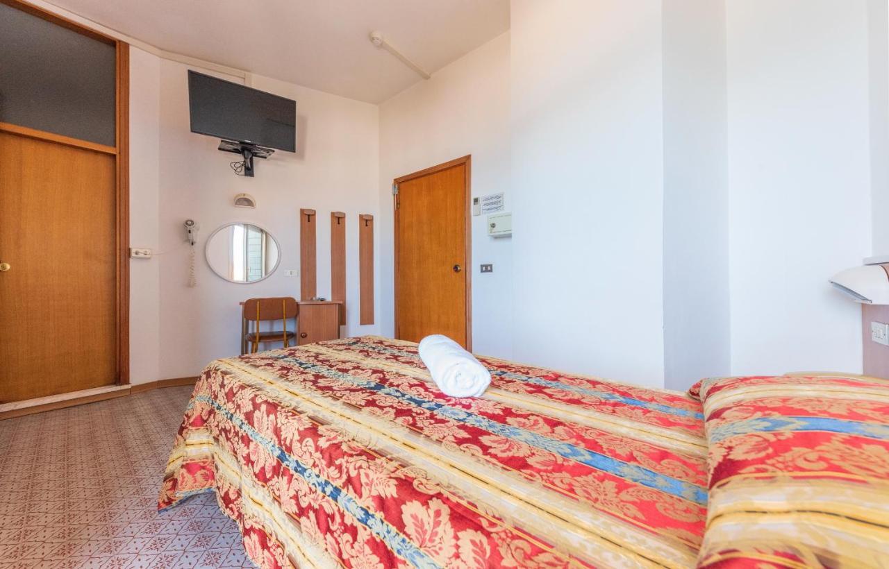 Hotel Majestic Bellaria – Igea Marina Kültér fotó