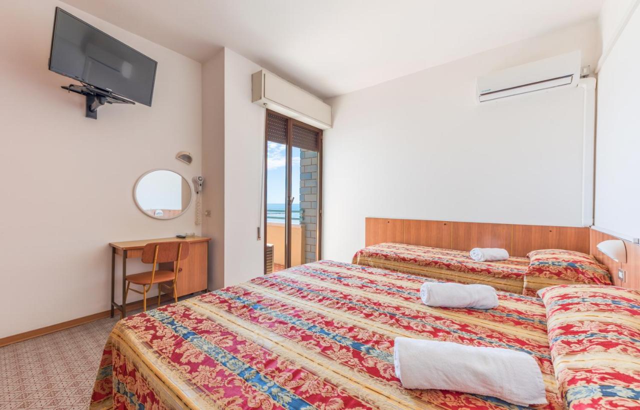 Hotel Majestic Bellaria – Igea Marina Kültér fotó